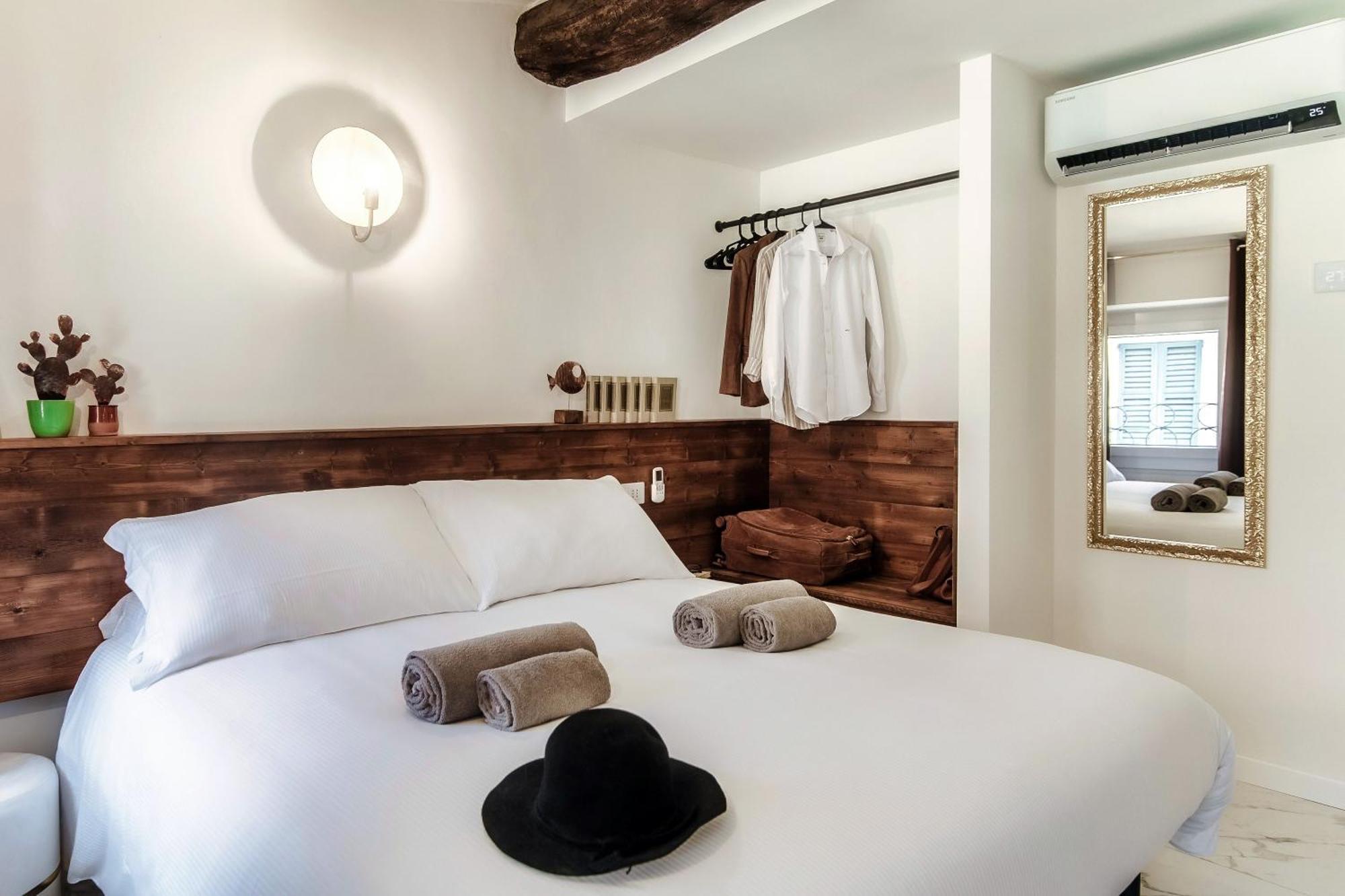 Sahara & Amazzonia Luxury Rooms- The House Of Travelers Como Eksteriør bilde