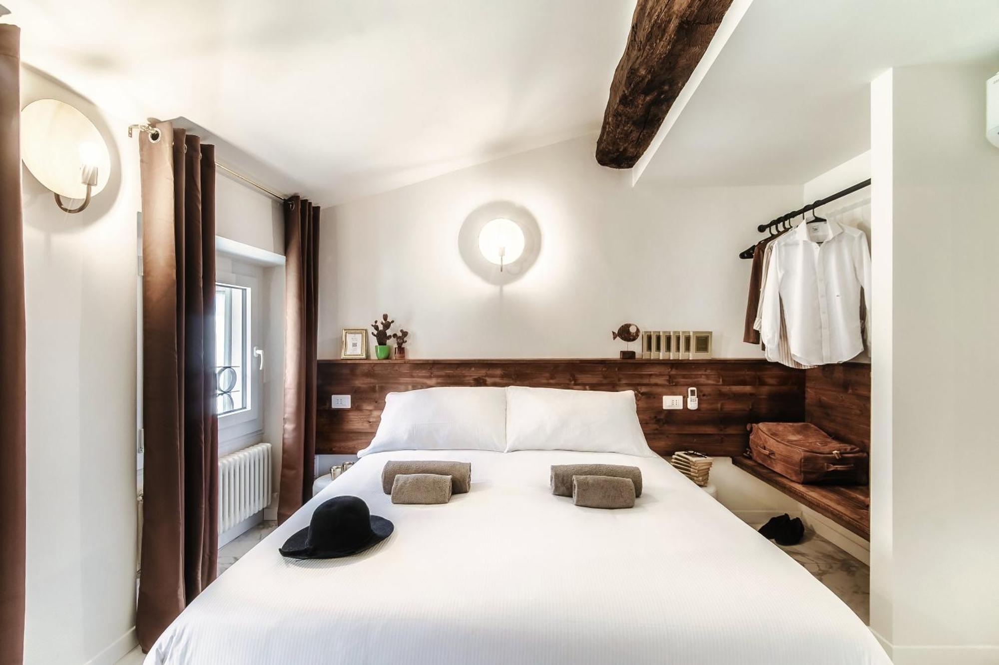 Sahara & Amazzonia Luxury Rooms- The House Of Travelers Como Eksteriør bilde