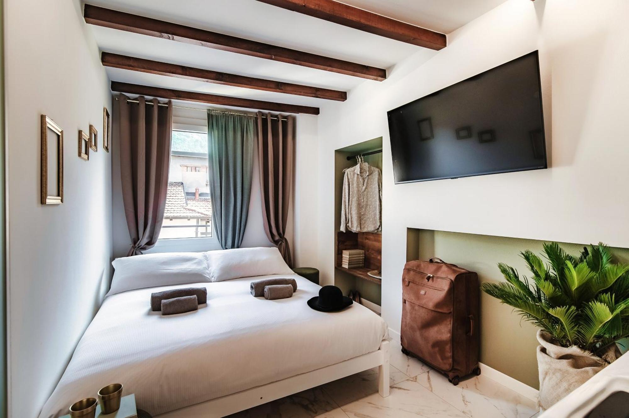 Sahara & Amazzonia Luxury Rooms- The House Of Travelers Como Eksteriør bilde