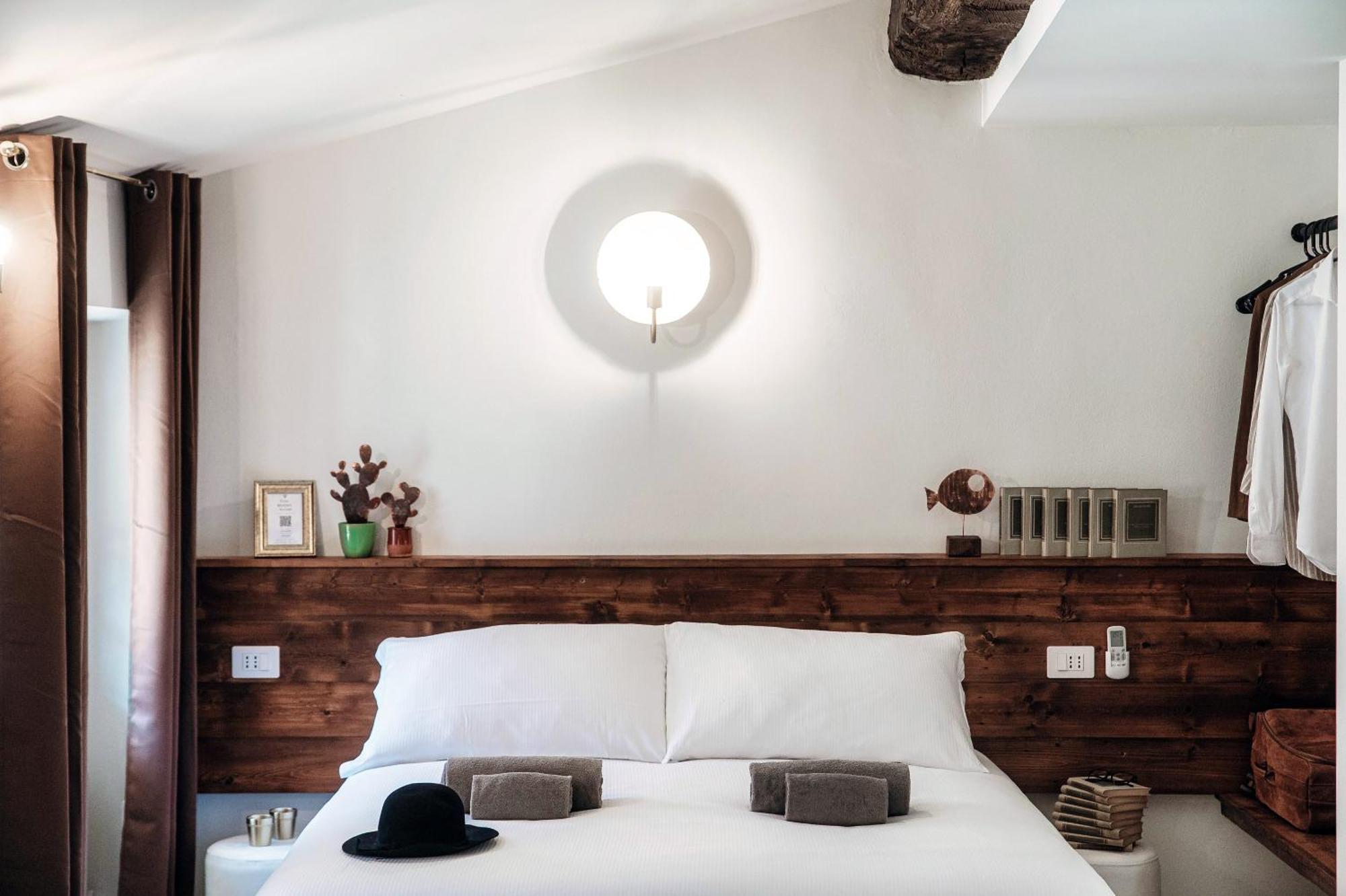 Sahara & Amazzonia Luxury Rooms- The House Of Travelers Como Eksteriør bilde